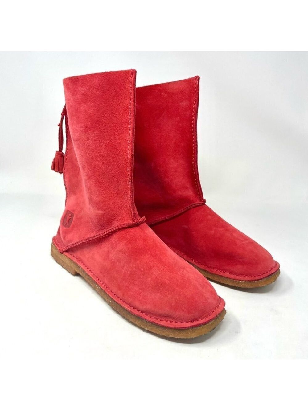 Baffin Pure Red Leather Pull On Mid Shaft Crepe Sole Boots Size 9/ 40